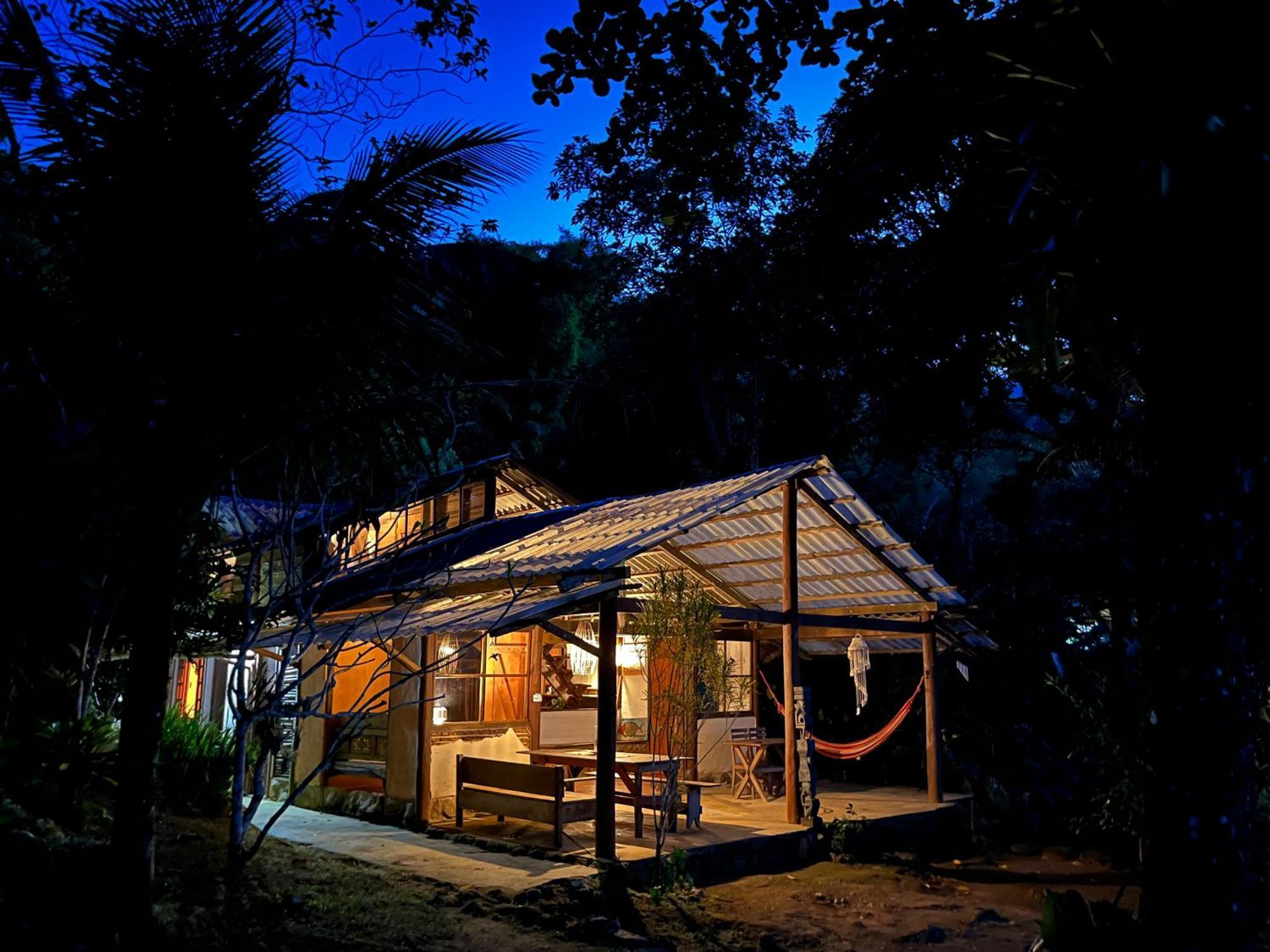 Jungle Lodge 格兰德岛 外观 照片