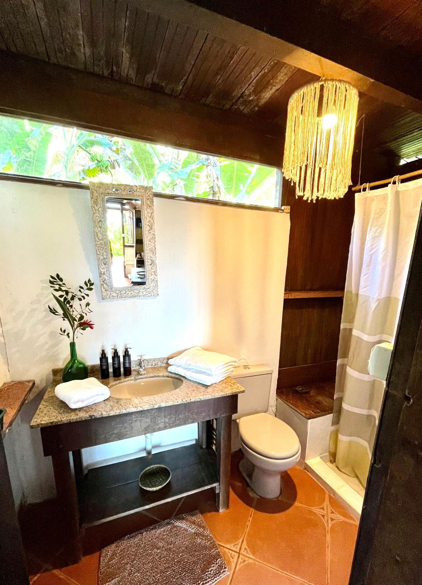 Jungle Lodge 格兰德岛 外观 照片